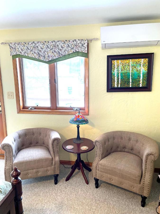 Hawk Valley Retreat & Cottages Galena Bagian luar foto