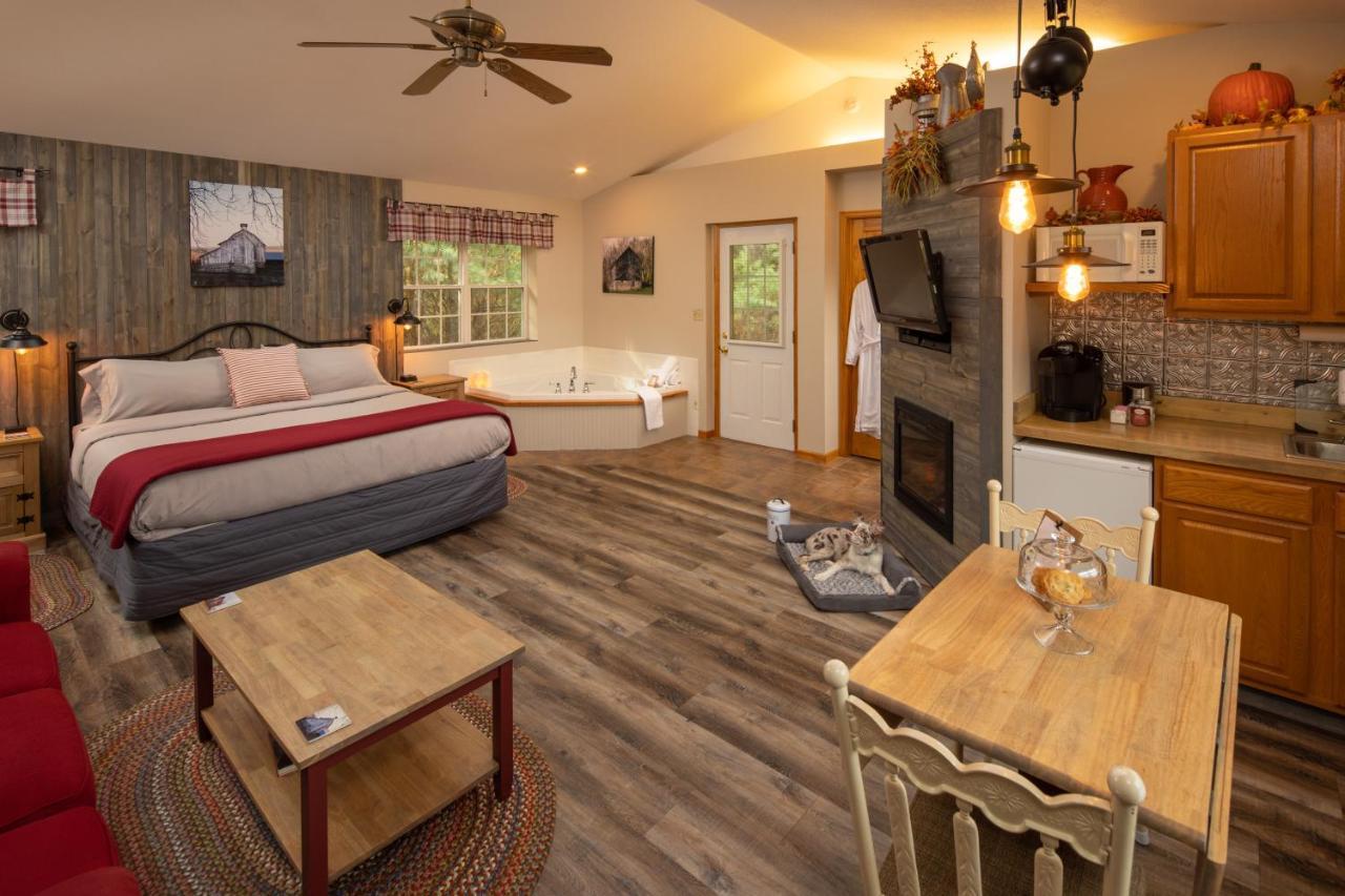 Hawk Valley Retreat & Cottages Galena Bagian luar foto