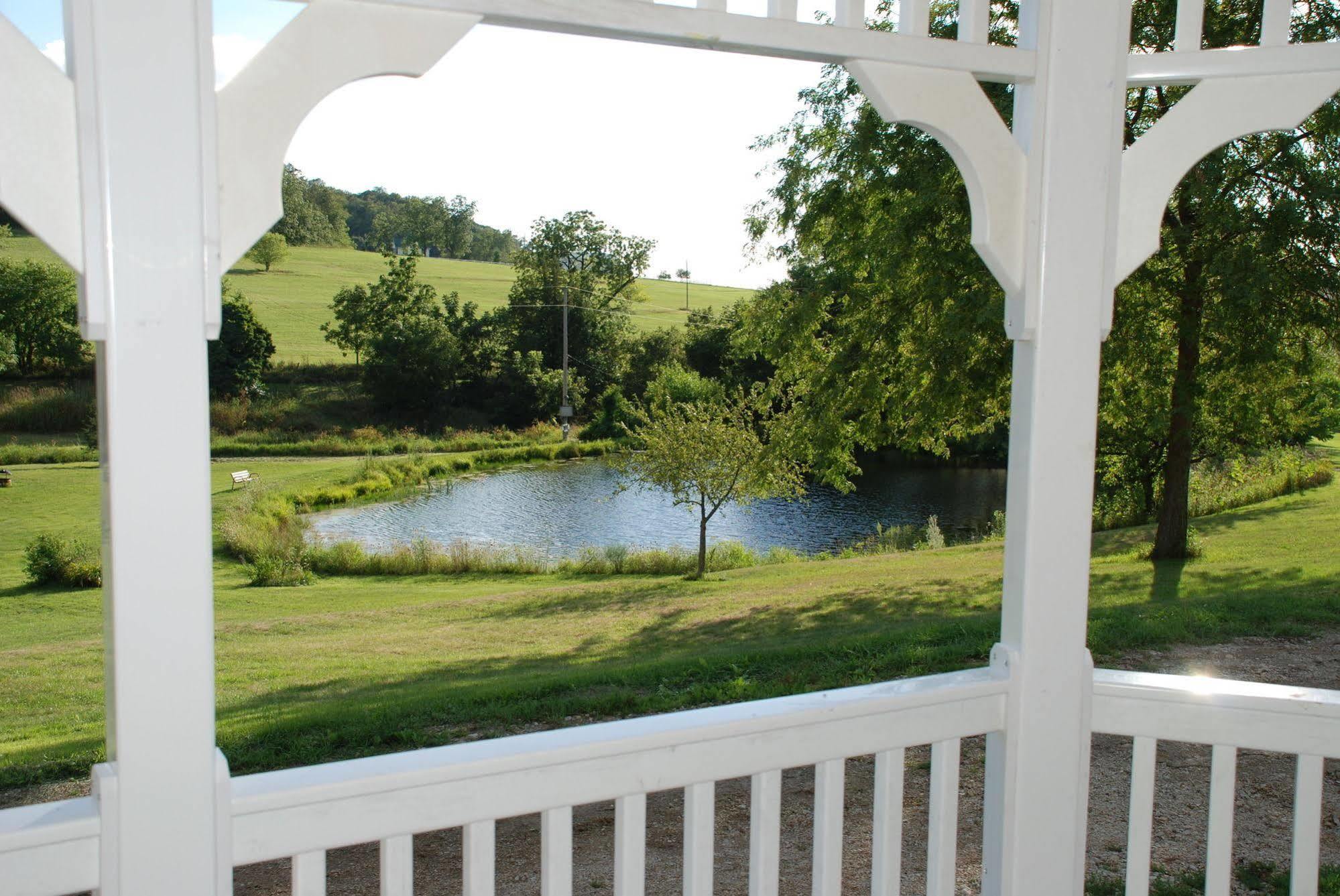 Hawk Valley Retreat & Cottages Galena Bagian luar foto