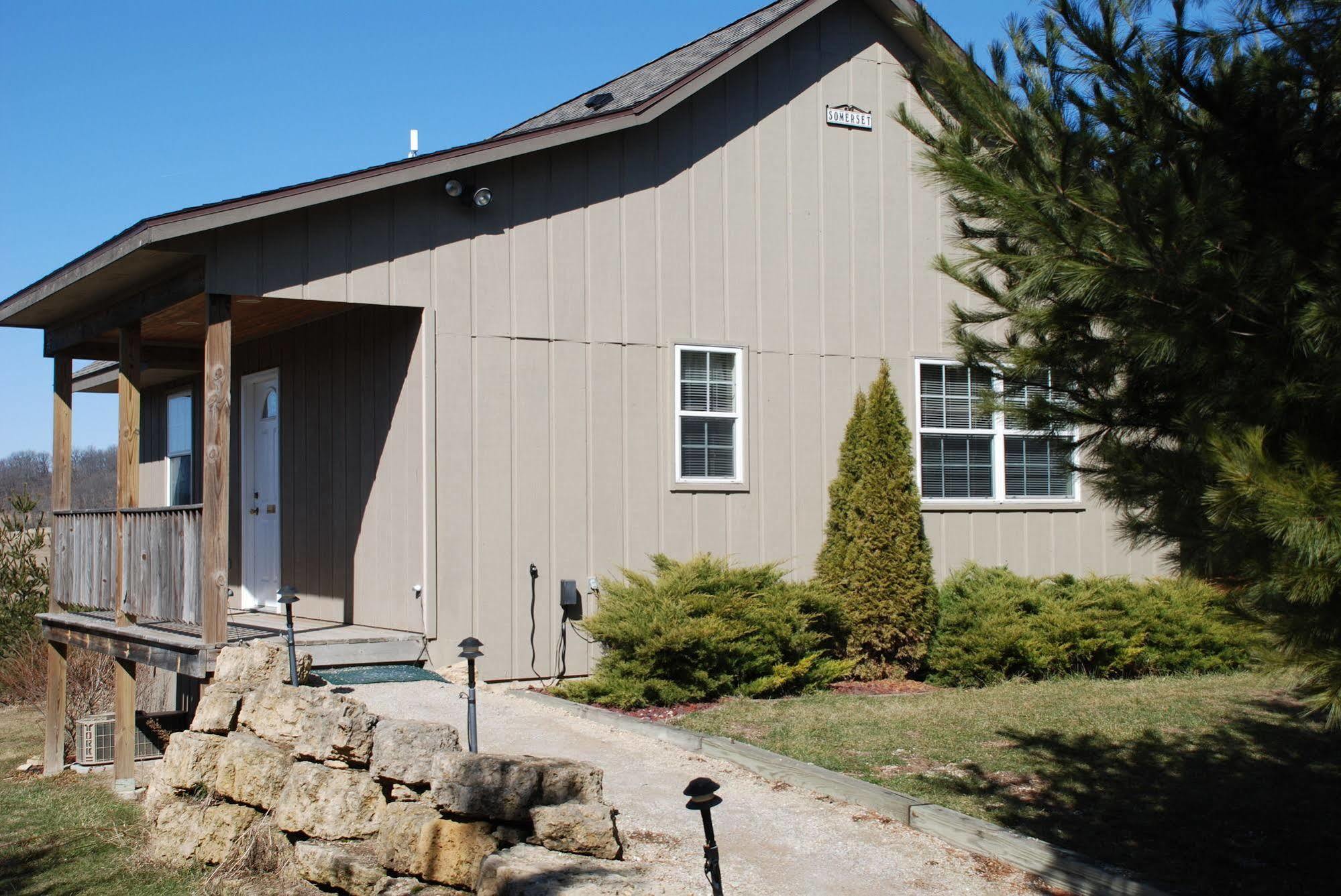 Hawk Valley Retreat & Cottages Galena Bagian luar foto