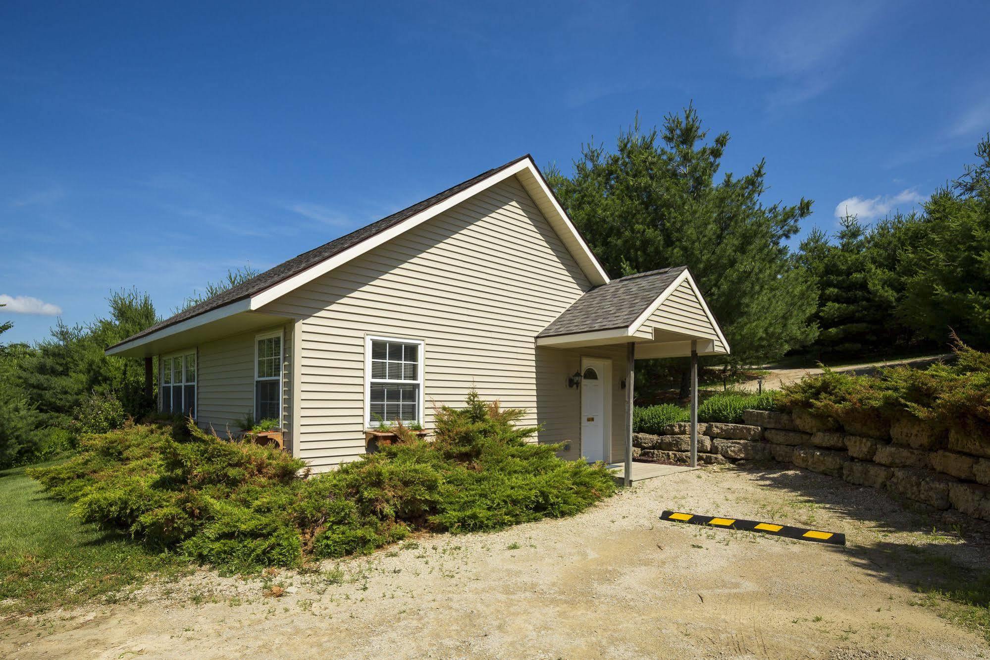 Hawk Valley Retreat & Cottages Galena Bagian luar foto