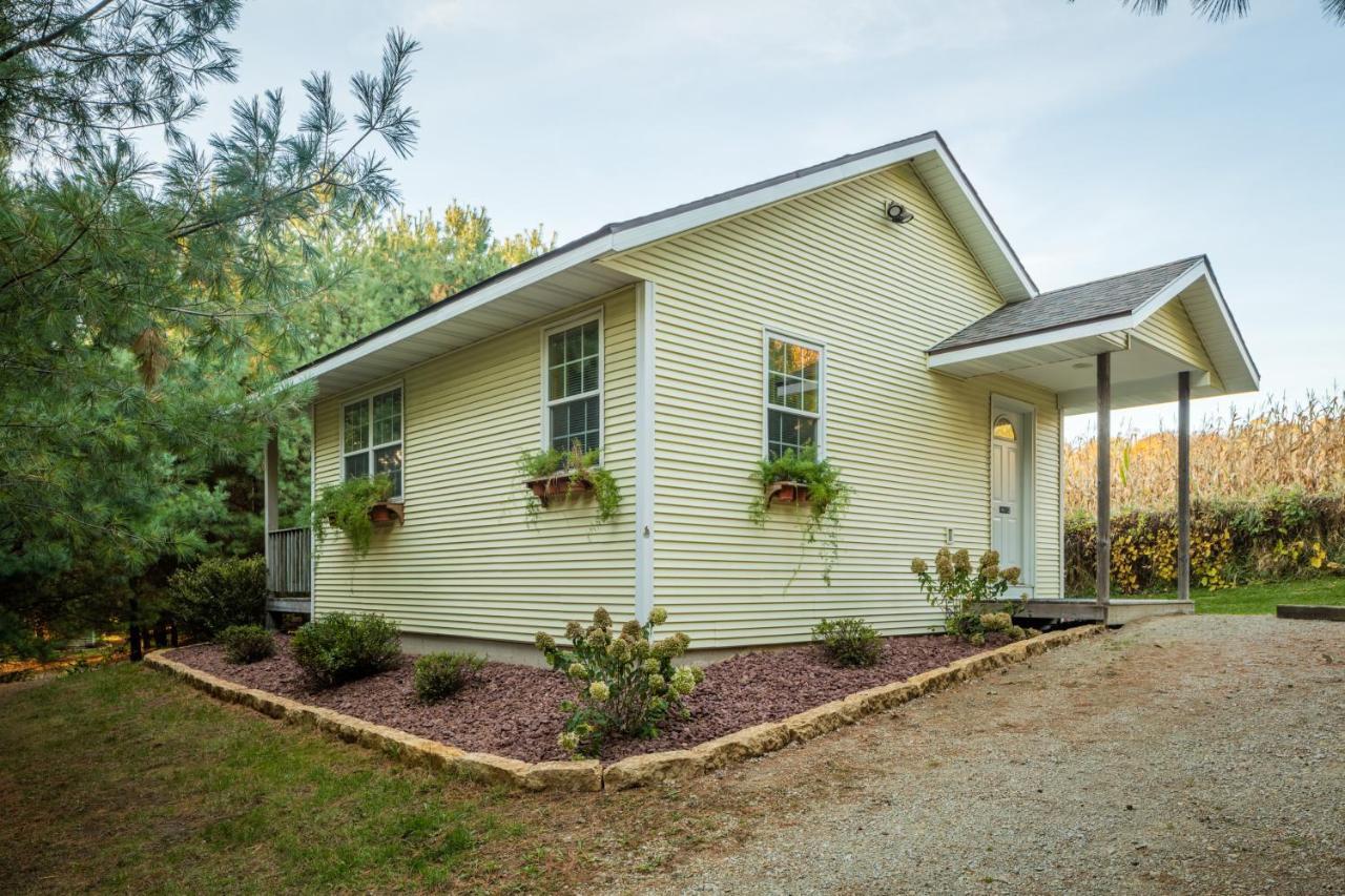 Hawk Valley Retreat & Cottages Galena Bagian luar foto