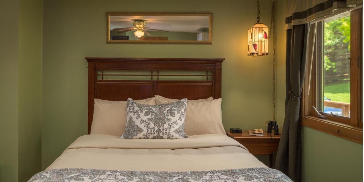 Hawk Valley Retreat & Cottages Galena Bagian luar foto