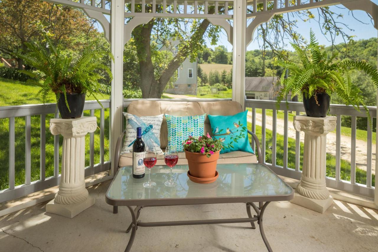 Hawk Valley Retreat & Cottages Galena Bagian luar foto